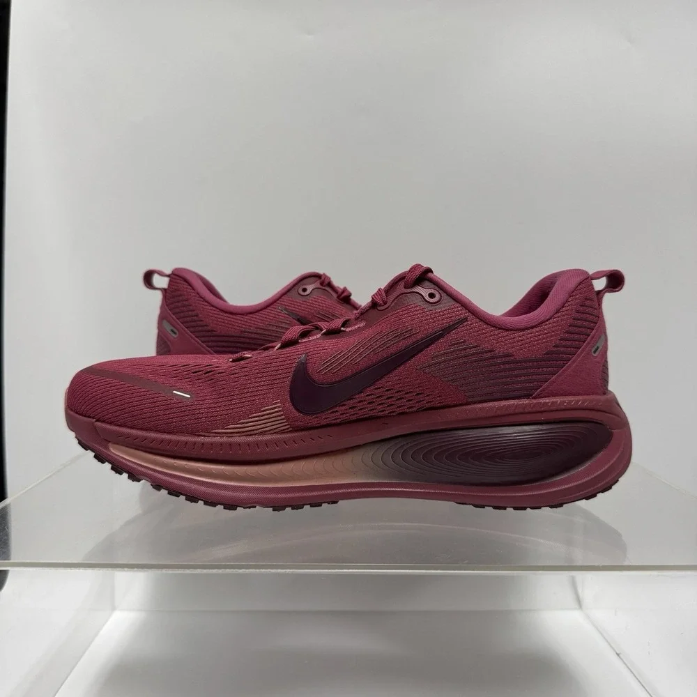 Nike Vomero 18 Sweet Beet/Bordeaux HM6804-604 Running Shoes Women's Size 8.5